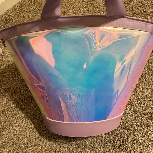 Casemate: soap bubble cooler tote! BRAND NEW WITH TAGS! Perfect for beach! - Picture 5 of 9